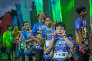 BIB: 131, 13045
                            <button type="button" onclick="openModal(28629337)" class="btn btn-primary btn-sm float-right btn-popup" data-toggle="modal" data-target=".modal-high-quality">
                        <i class="fas fa-shopping-cart"></i> Add to Cart
                    </button>
                                            <button type="button" onclick="isThisMe(28629337, true)" class="btn btn-success btn-sm float-right btn-popup btn-isme hidden" data-toggle="tooltip" data-placement="bottom" title="นี่คือรูปของคุณใช่ไหม คลิกที่นี่เพื่อเอาเข้าอัลบั้ม">
                        <i class="fas fa-plus"></i> Add to album
                    </button>
                    <button type="button" onclick="isThisMe(28629337, false)" class="btn btn-warning btn-sm float-right btn-popup btn-isnotme hidden">
                        <i class="fas fa-ban"></i> Remove from album
                    </button>